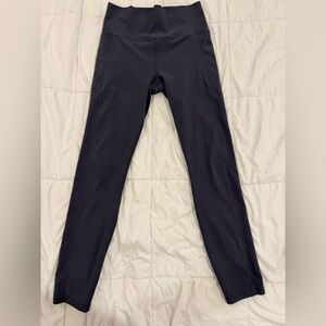 Vuori studio pocket legging- dark blue